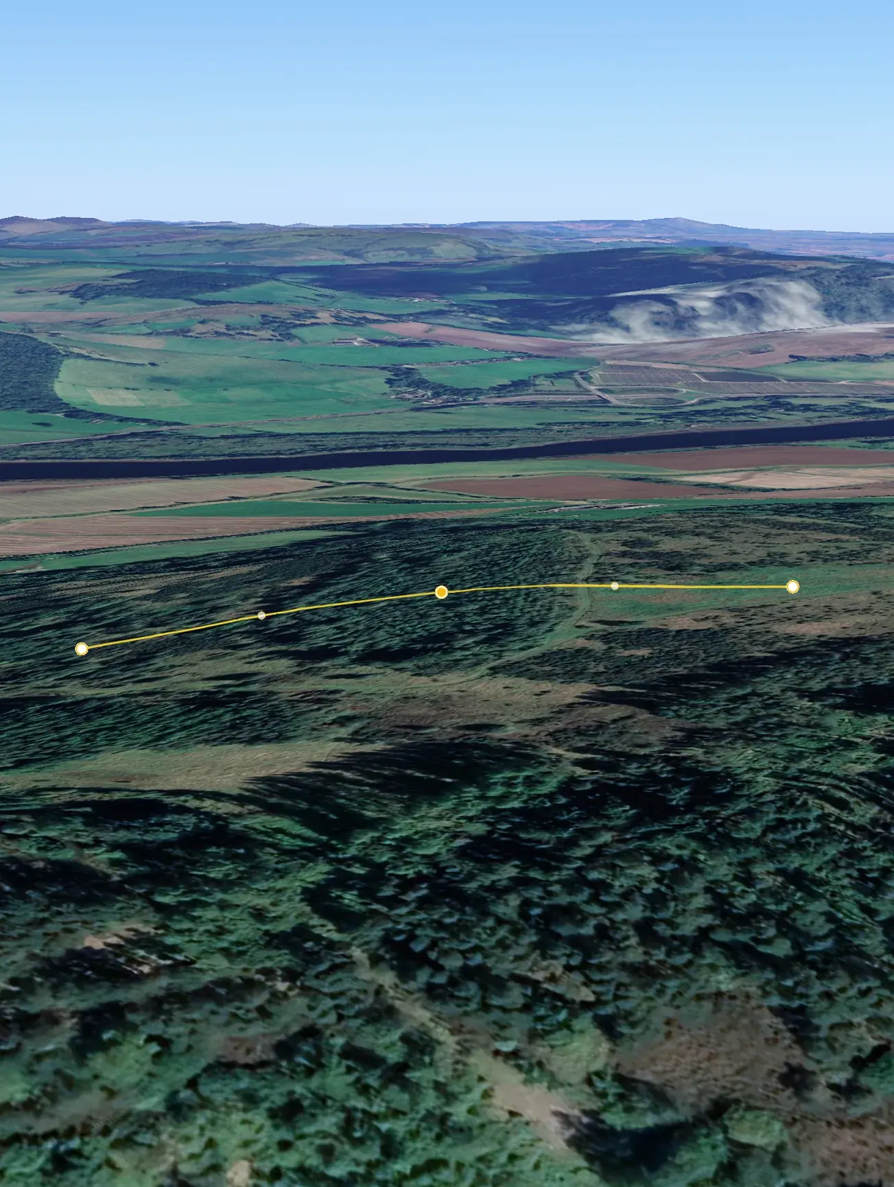 节点之间的坡度下降,大约250米