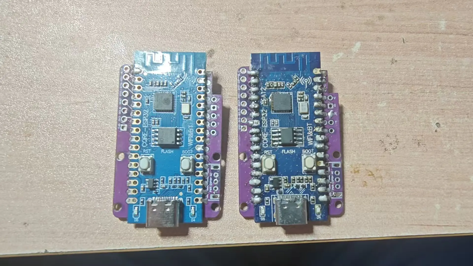 入门节点示例：ESP32-C3 + LR30（KK 版）正面