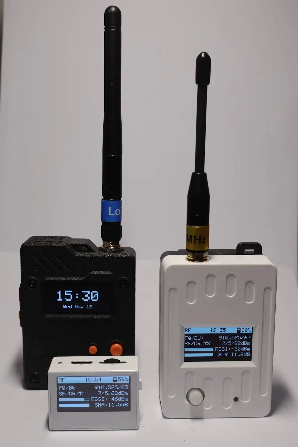 Seeed、 GAT-562、Wilson 的 MeshTiny 节点运行 MeshCore 固件